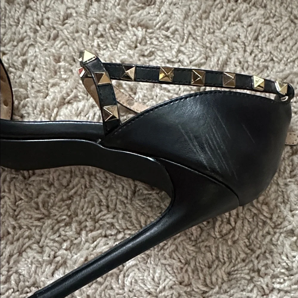 Lulus black studded heels